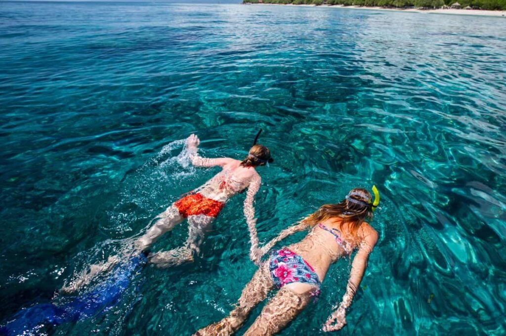 ladies-snorkeling-shutterstock